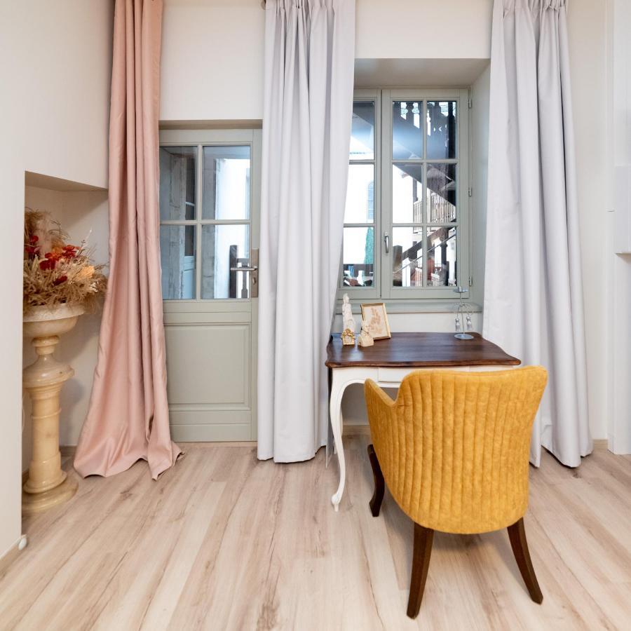 Les Coursives Appartements Mâcon Zewnętrze zdjęcie